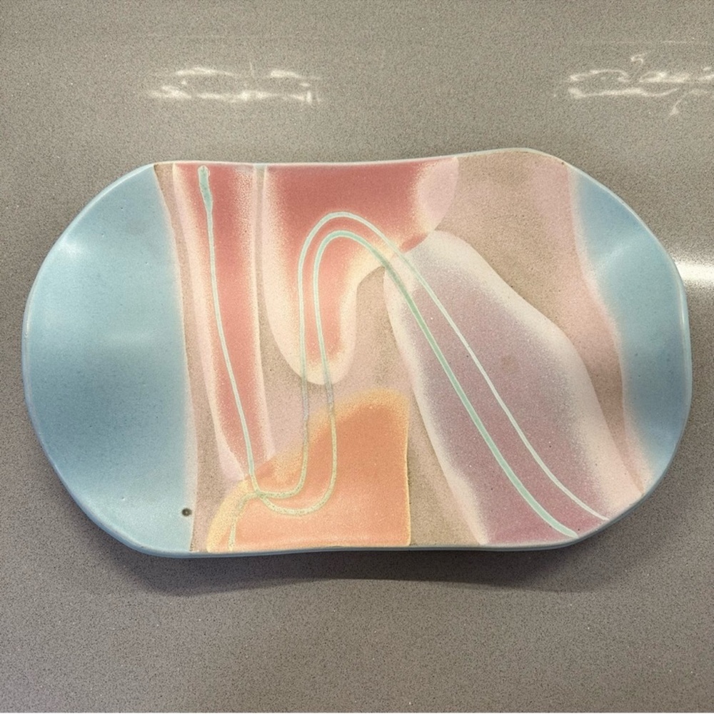 1980s Carol McFarlan Postmodern Ceramic Large Centerpiece Platter 11"x17” - Picture 3 of 10